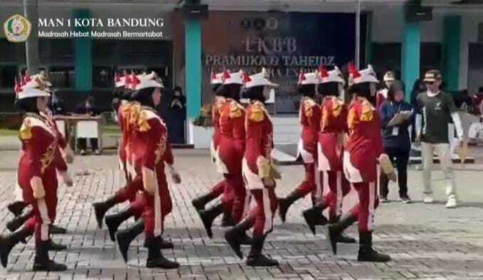 25dc6d6e-6788-4a71-a3ed-320d74da81fc