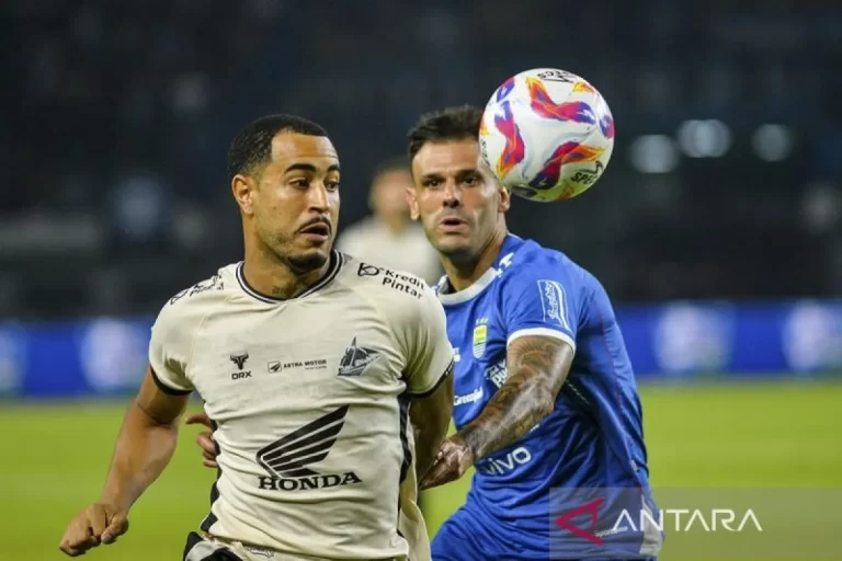 Persib-Bandung-Melawan-PSM-Makassar-010225-rai-2.jpg