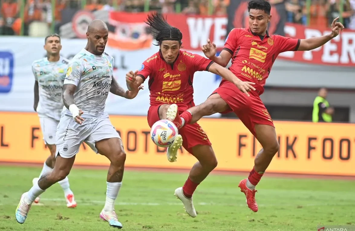 Persija-Persib-160225-Ak-18.jpg-e1742021450747