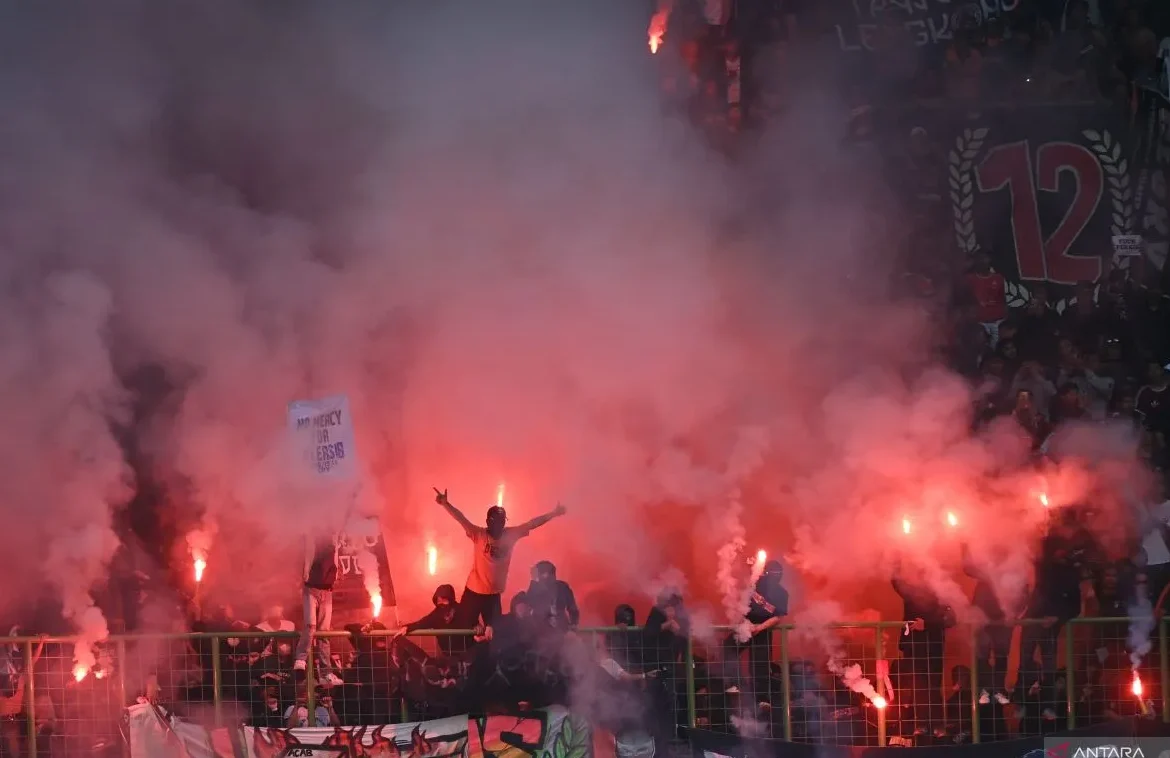 Persija-Persib-160225-Ak-21.jpg-e1742020678300
