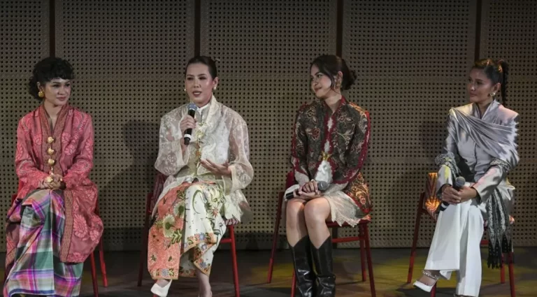 konferensi-pers-film-pendek-kitaberkebaya-2580153.jpg