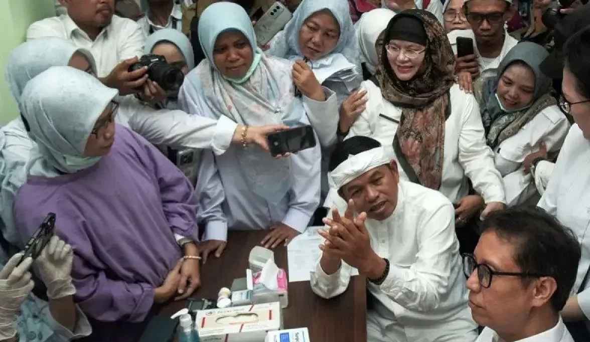 kunjungan-kerja-menkes-ke-serang-baru-2581097.jpg (1)