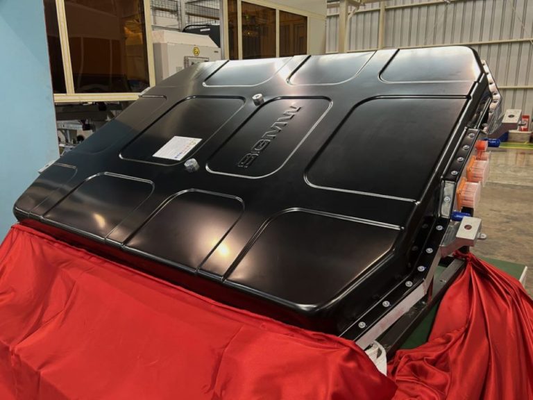 Baterai-mobil-listrik-Wuling-MAGIC-baterai-diproduksi-di-Indonesia-dan-akan-digunakan-kedepannya-untuk-CloudEV-dan-juga-BinguoEV-1000x750