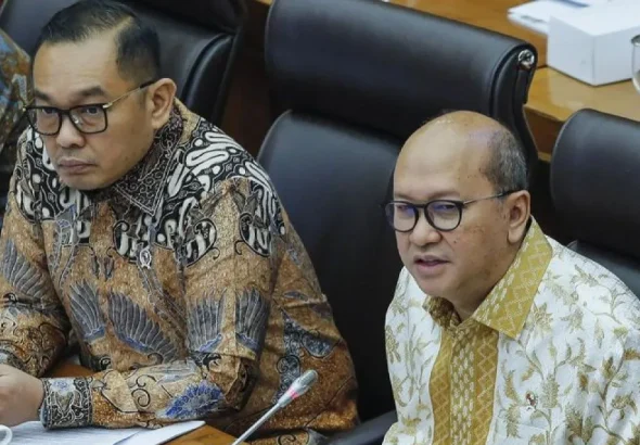 raker-komisi-xii-dpr-dengan-menteri-investasi-dan-hilirisasi-2771371_1.jpg