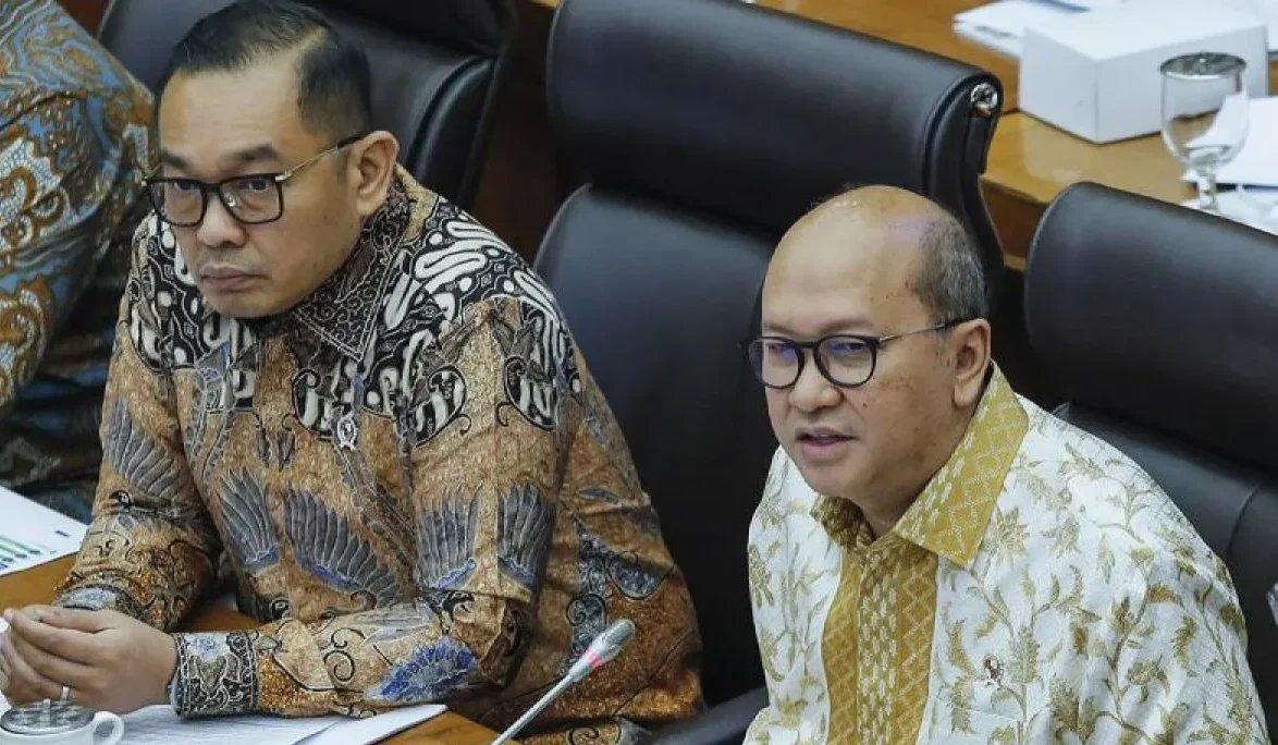 raker-komisi-xii-dpr-dengan-menteri-investasi-dan-hilirisasi-2771371_1.jpg