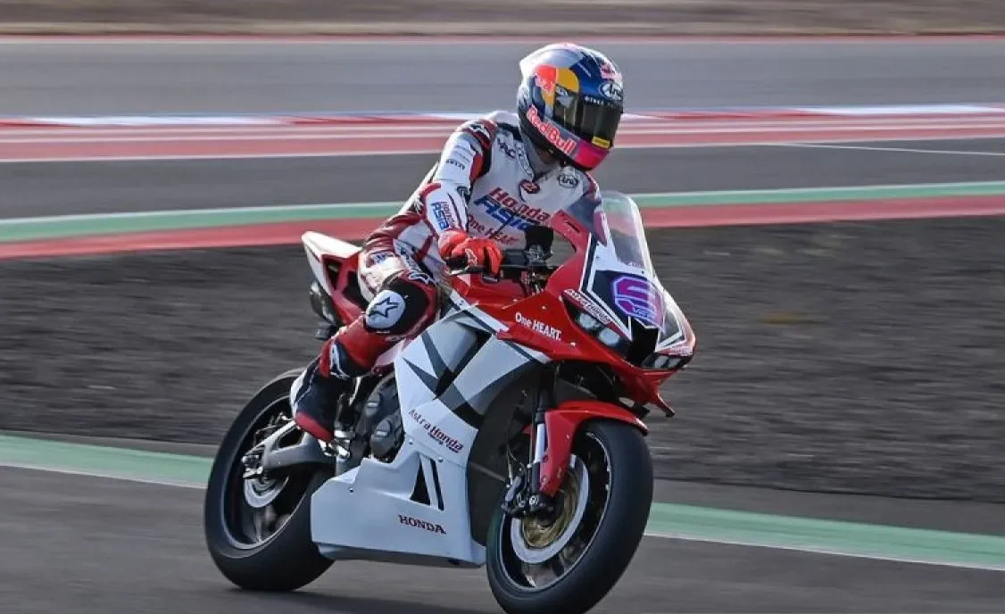 Latihan-pembalap-nasional-Moto2-dan-Moto3-di-Mandalika-210726-AS-4.jpg